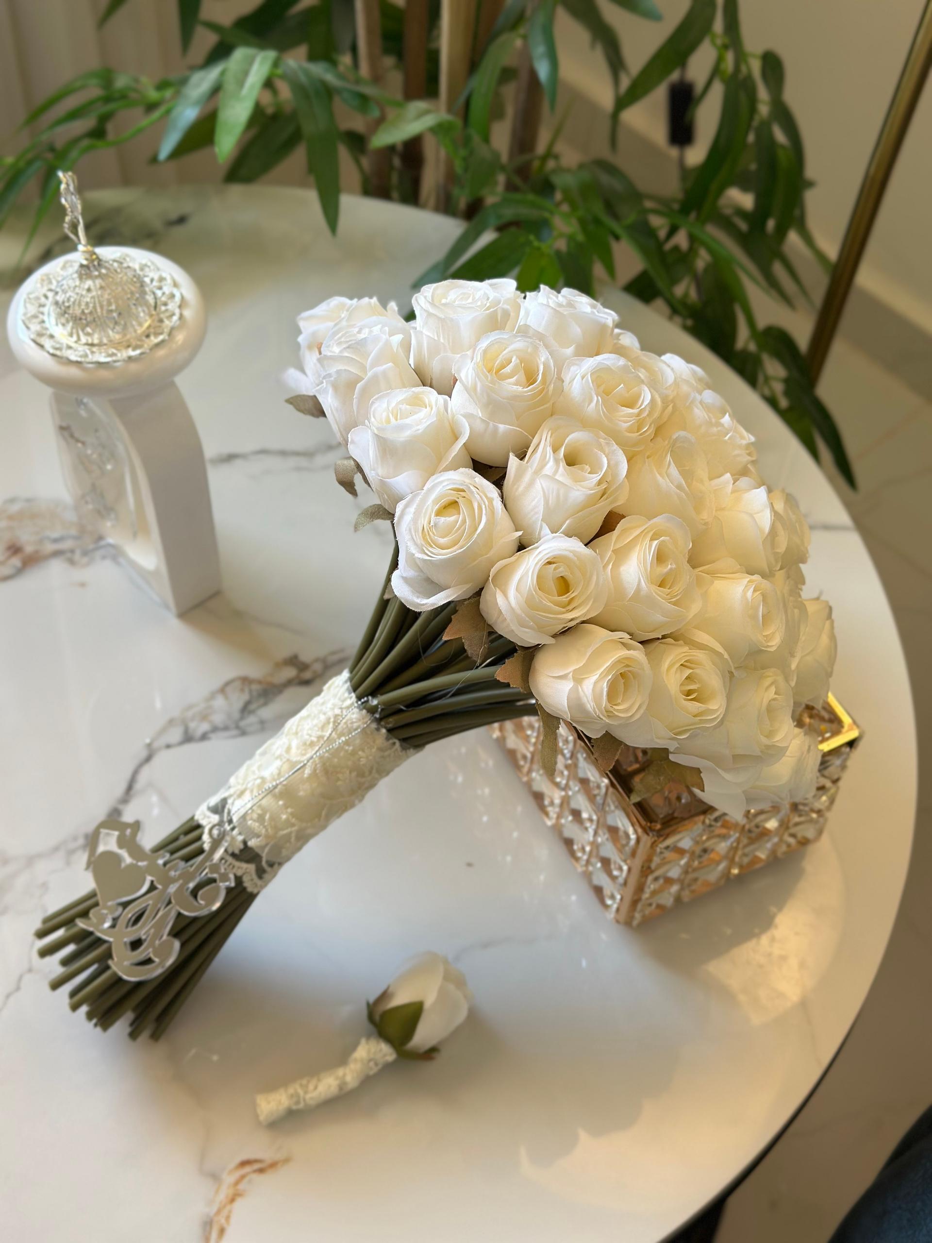 مسكة بيبي روز - ايفوري 