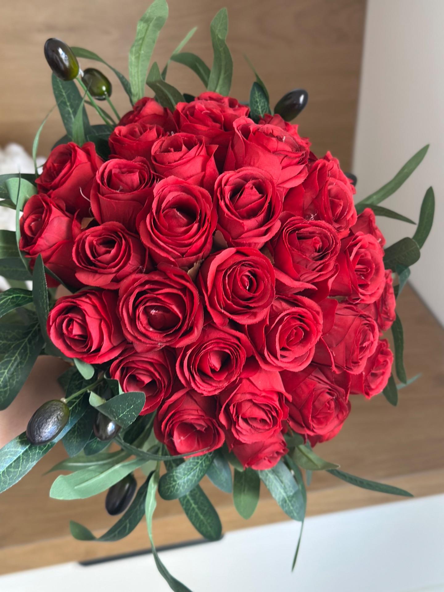مسكة جوري خمري مع زيتون موديل ٢ 