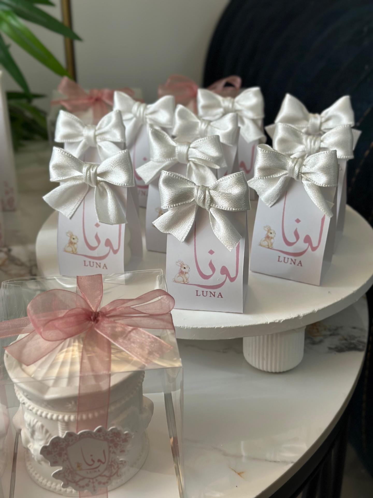 شمعة ببلز مع علبه كرتون