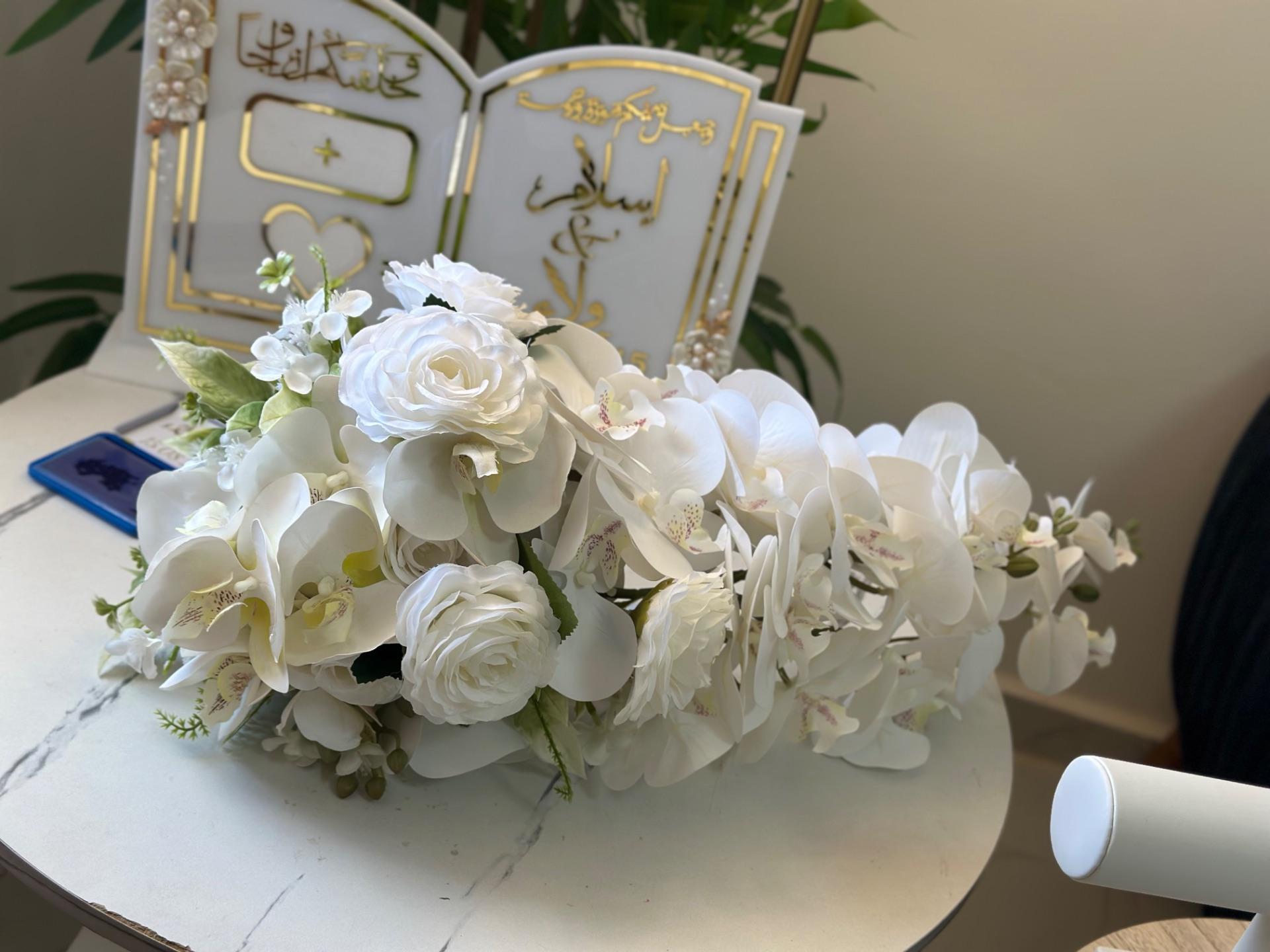 مسكة اوركيدا وجوري طويله 